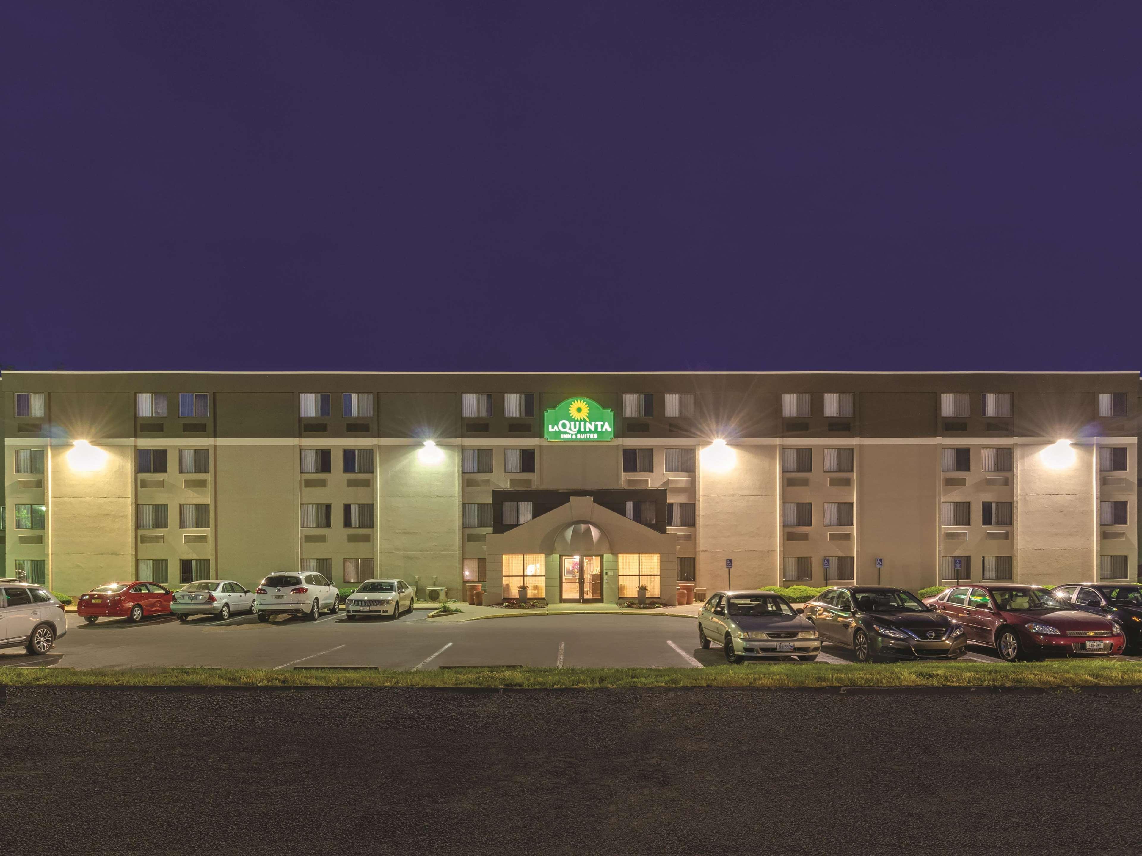 Hotel La Quinta By Wyndham Warwick Providence Airport Exterior foto