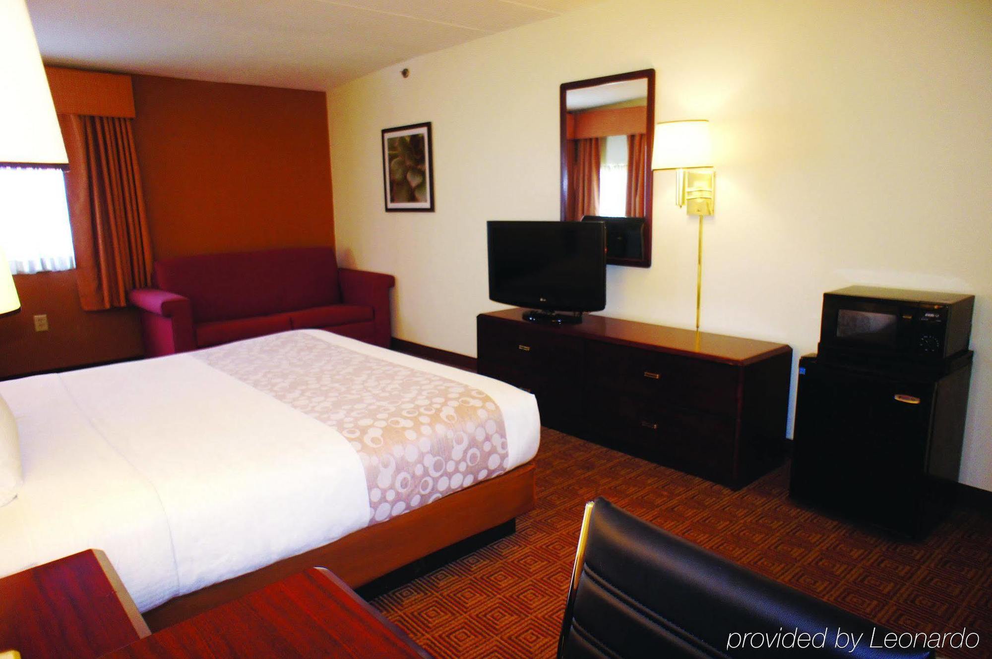 Hotel La Quinta By Wyndham Warwick Providence Airport Exterior foto